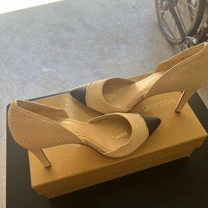 Nude Calvin Klien stiletto size 6